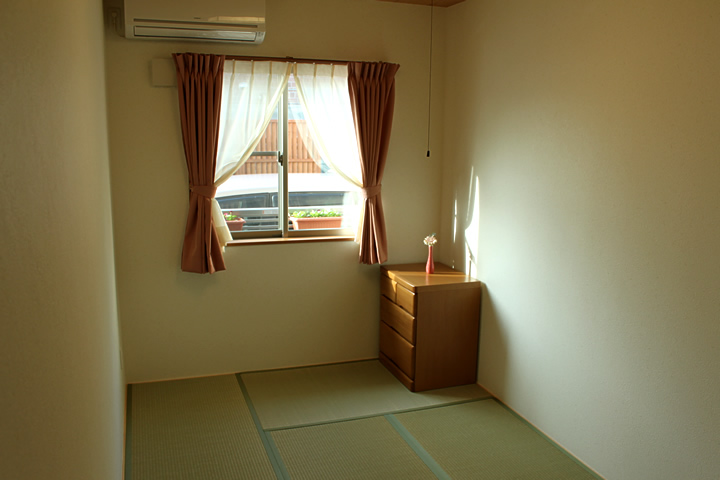 http://www.nagomi0753.jp/imgs/room-1.jpg